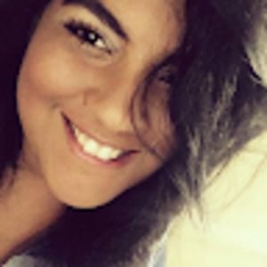 Meet your Posher, Alejandra